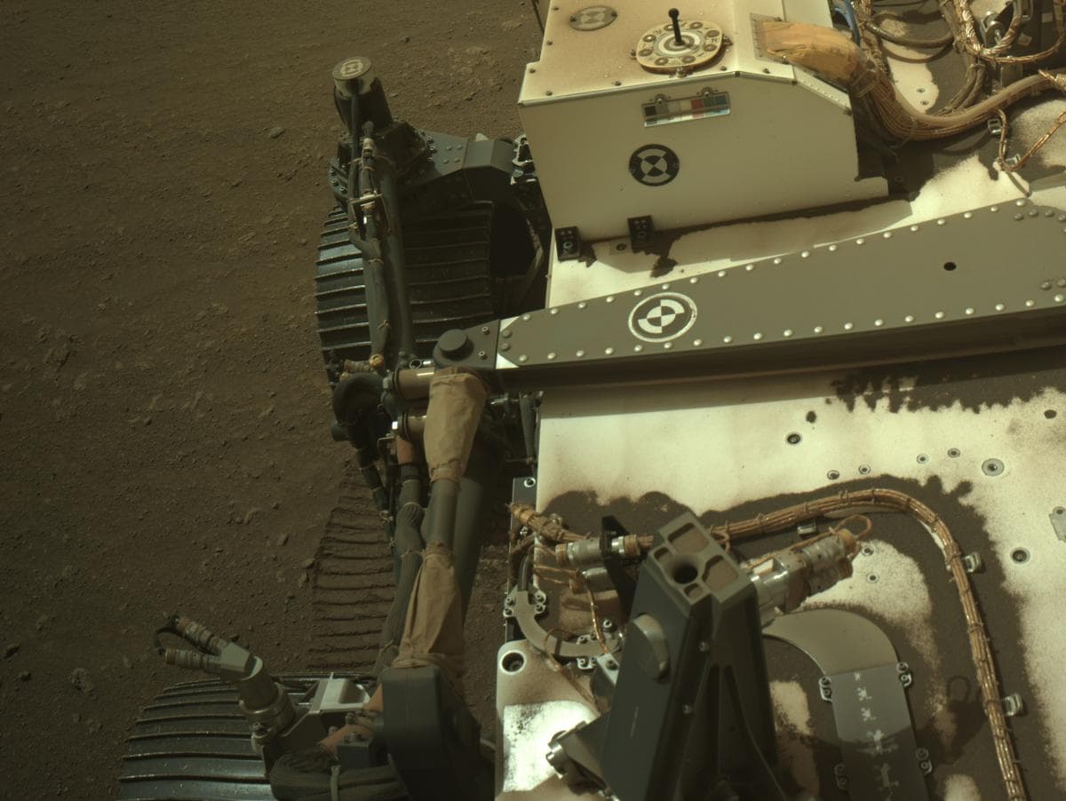 Mars image captured by NAVCAM_RIGHT on Perseverance