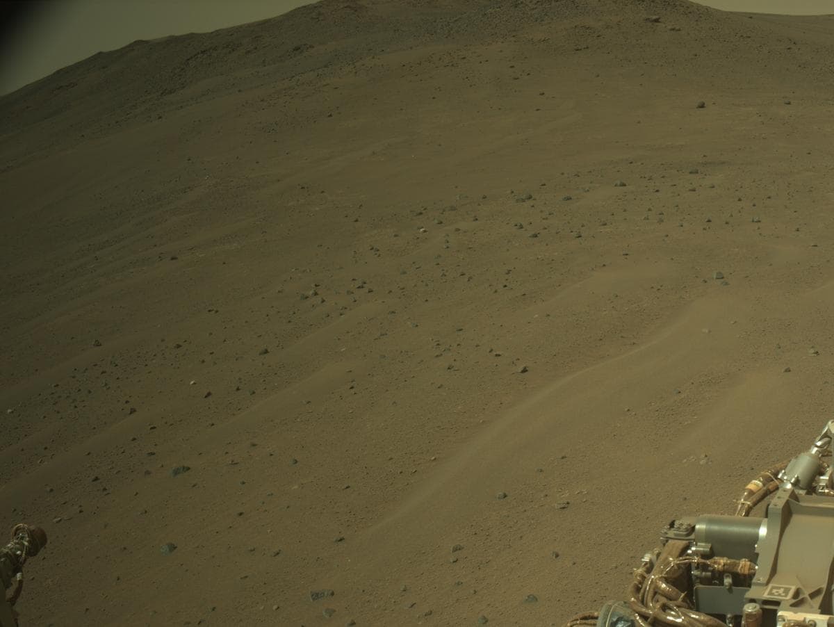 Mars image captured by NAVCAM_RIGHT on Perseverance