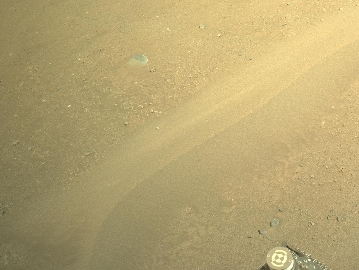Mars image captured by NAVCAM_RIGHT on Perseverance