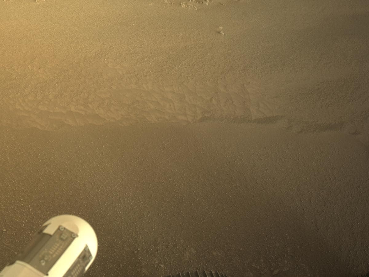 Mars image captured by NAVCAM_RIGHT on Perseverance