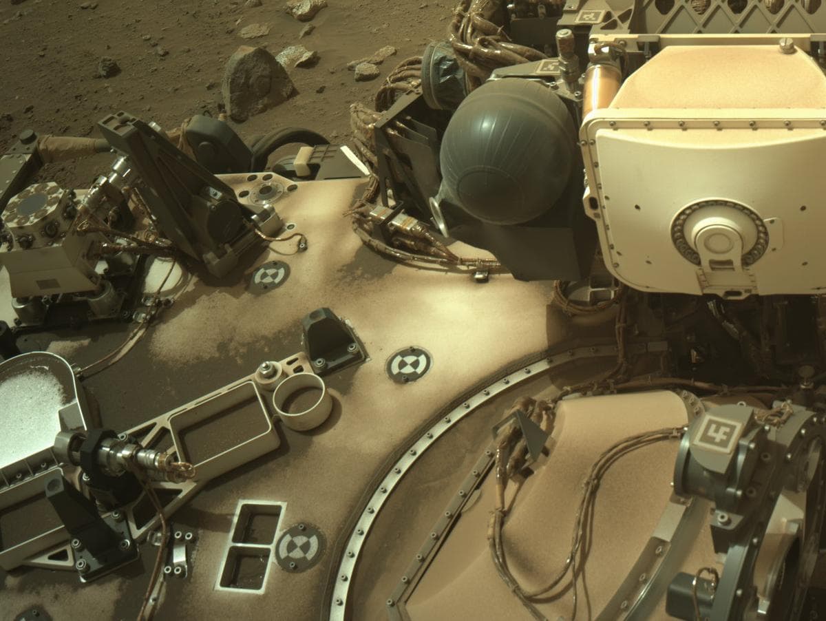 Mars image captured by NAVCAM_RIGHT on Perseverance