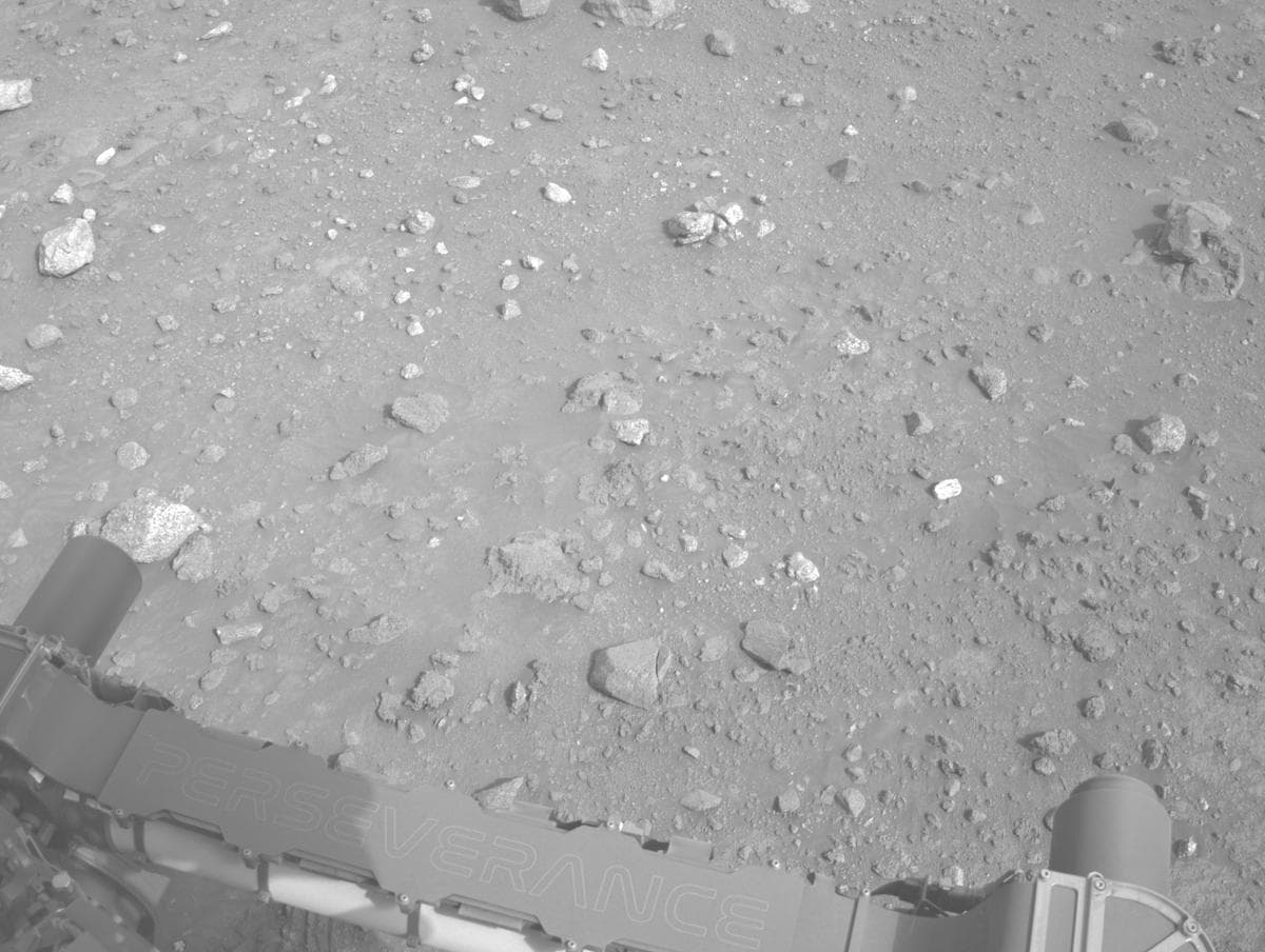 Mars image captured by NAVCAM_LEFT on Perseverance