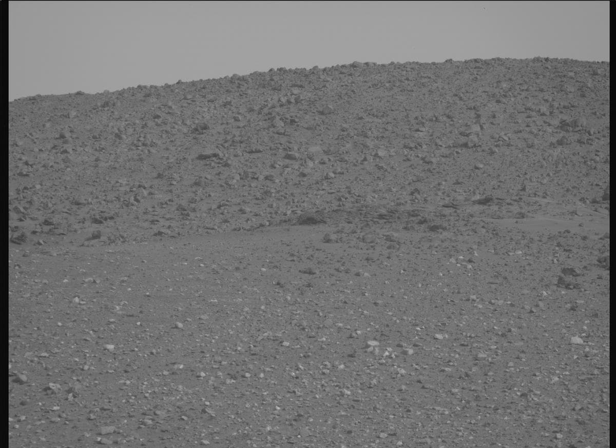 Mars image captured by MCZ_RIGHT on Perseverance