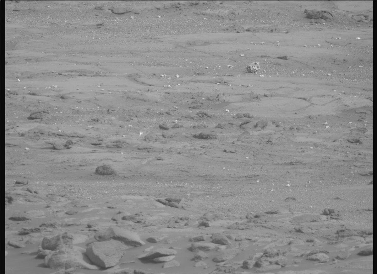 Mars image captured by MCZ_RIGHT on Perseverance
