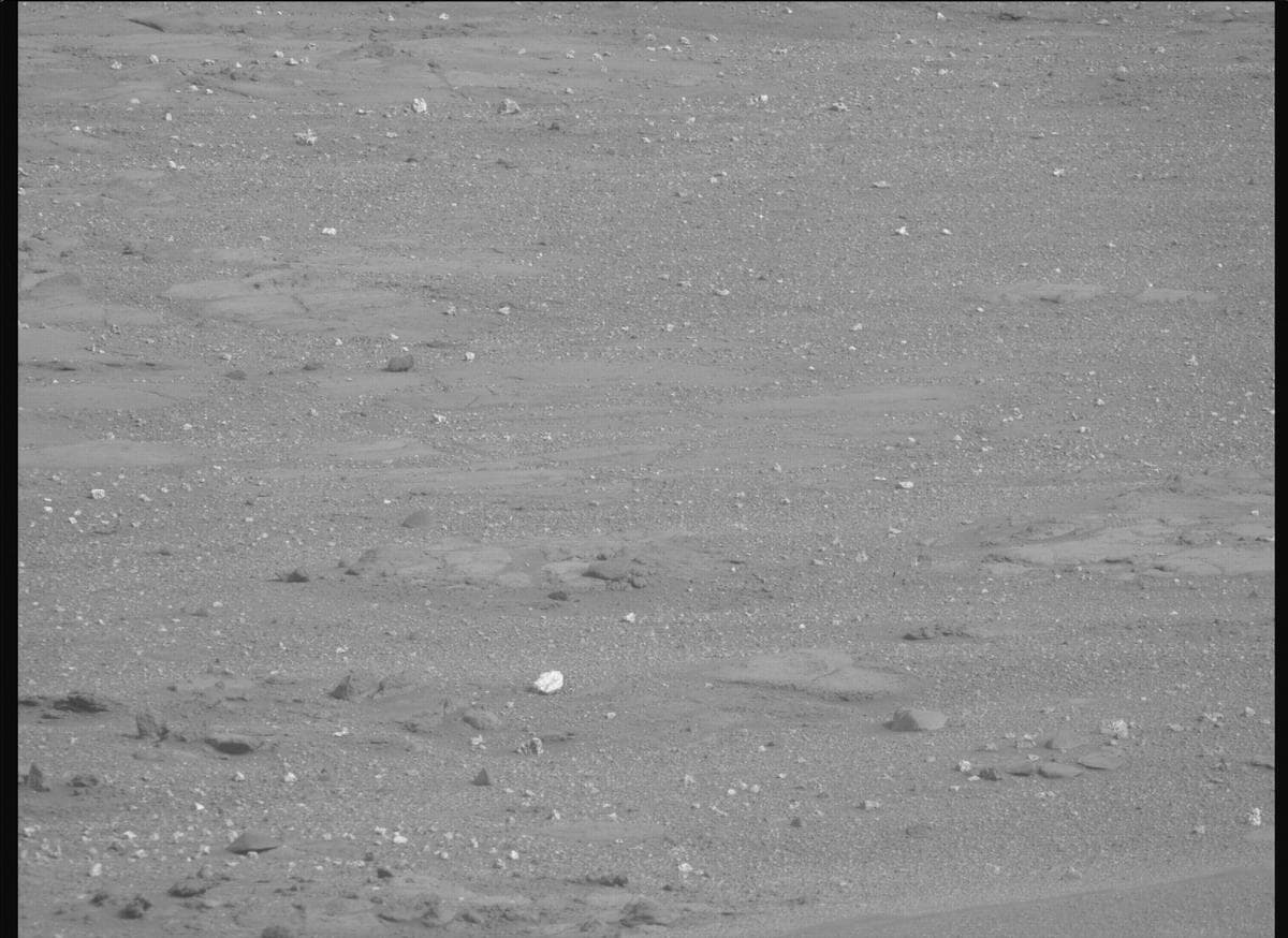 Mars image captured by MCZ_RIGHT on Perseverance