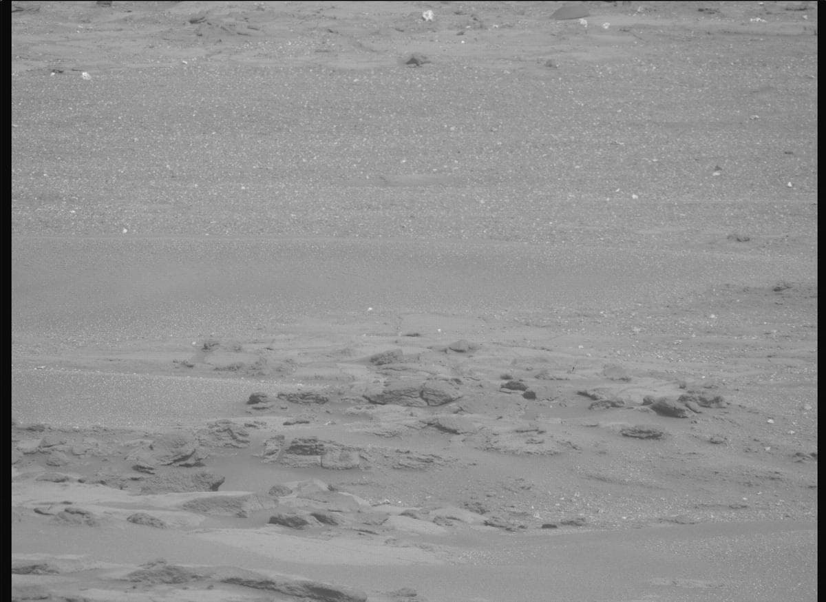 Mars image captured by MCZ_RIGHT on Perseverance