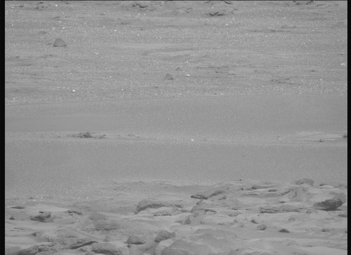 Mars image captured by MCZ_RIGHT on Perseverance