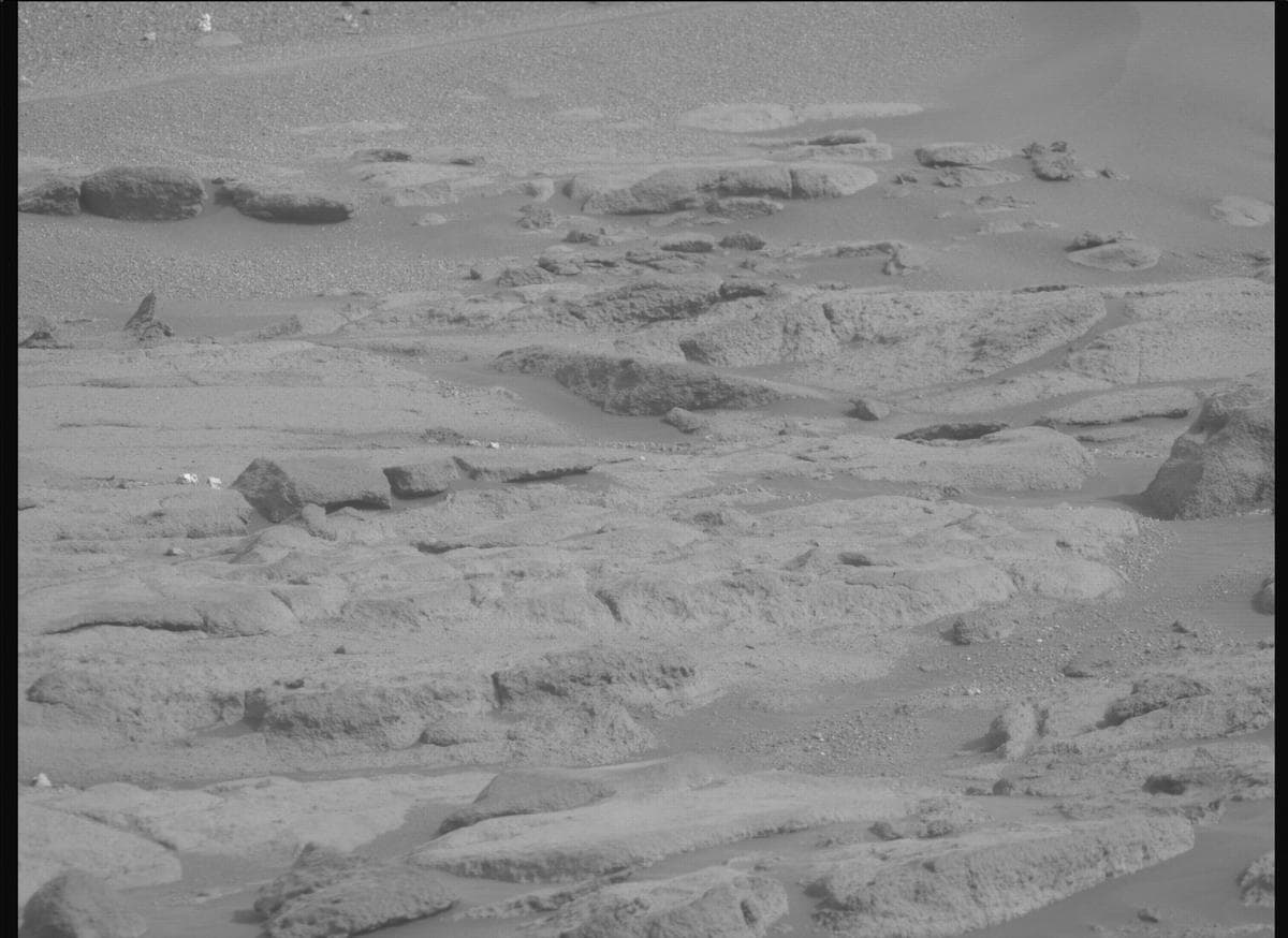 Mars image captured by MCZ_RIGHT on Perseverance