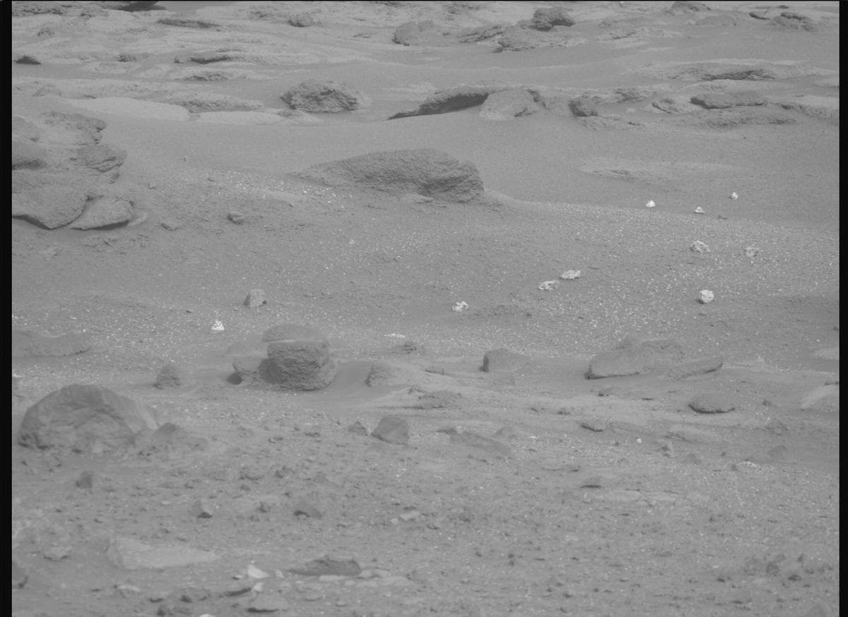 Mars image captured by MCZ_RIGHT on Perseverance