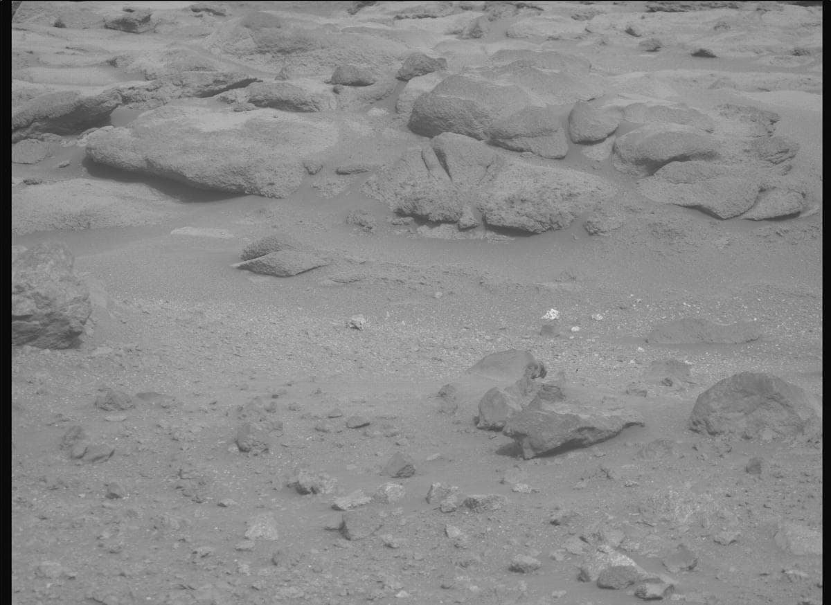 Mars image captured by MCZ_RIGHT on Perseverance