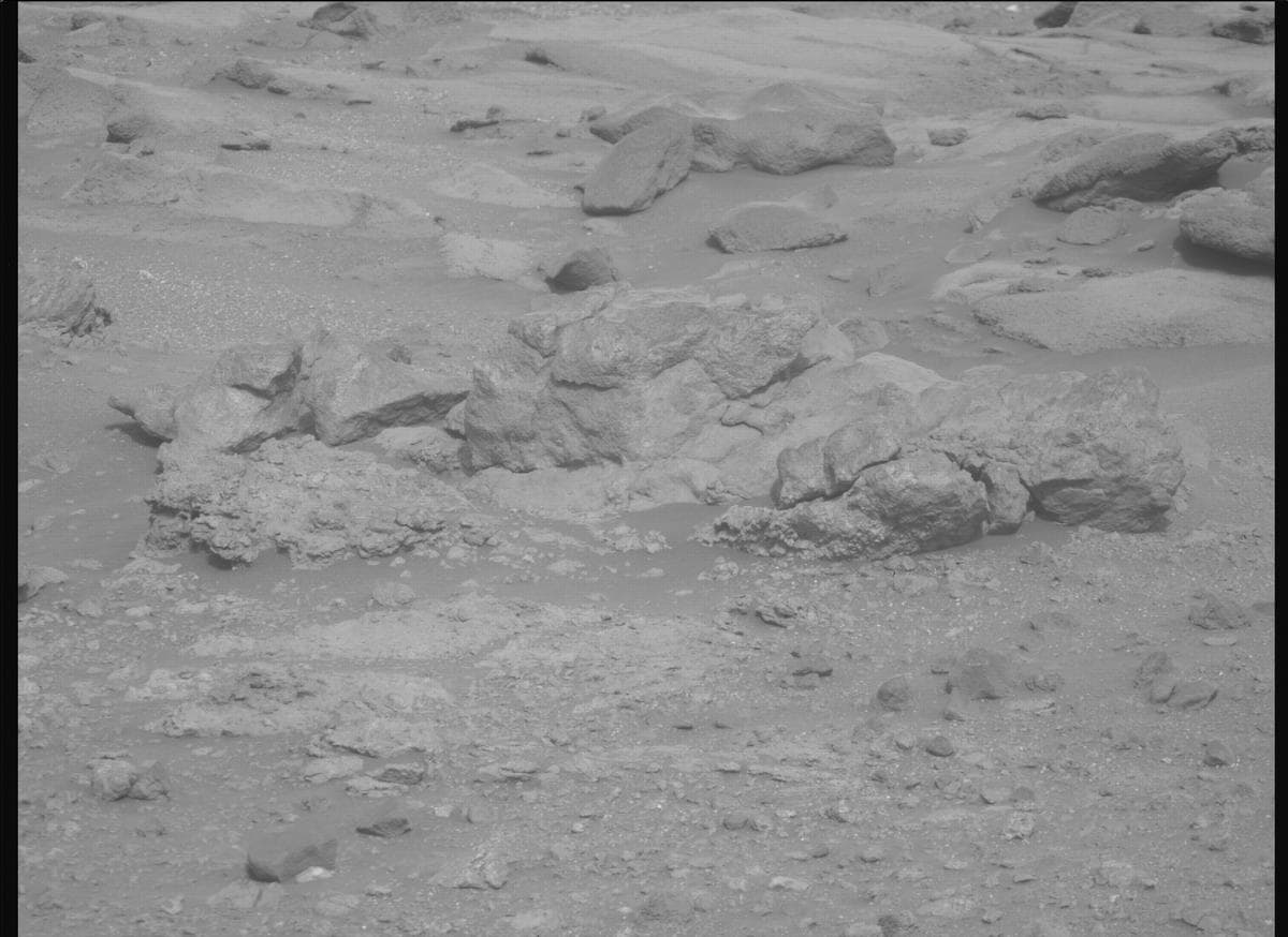 Mars image captured by MCZ_RIGHT on Perseverance
