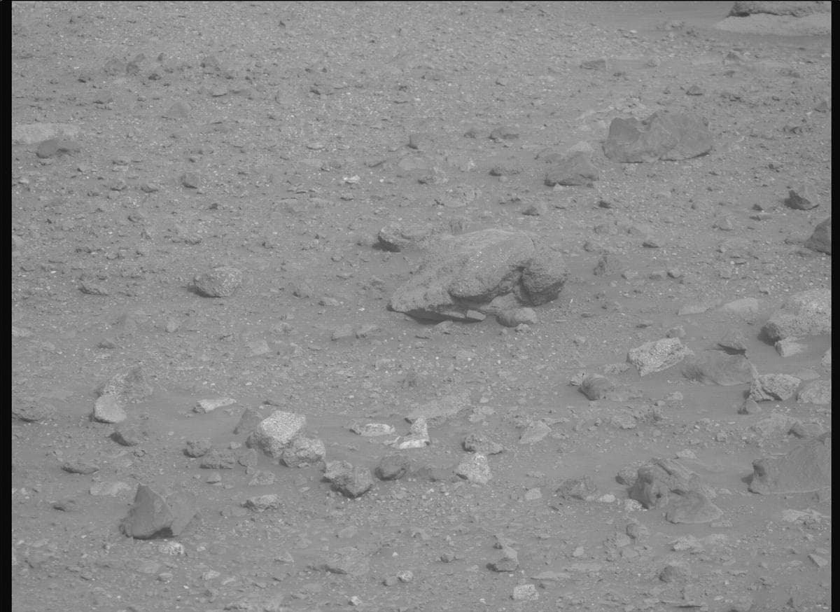 Mars image captured by MCZ_RIGHT on Perseverance