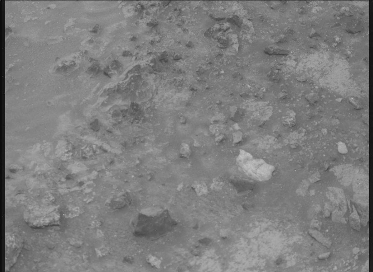 Mars image captured by MCZ_RIGHT on Perseverance