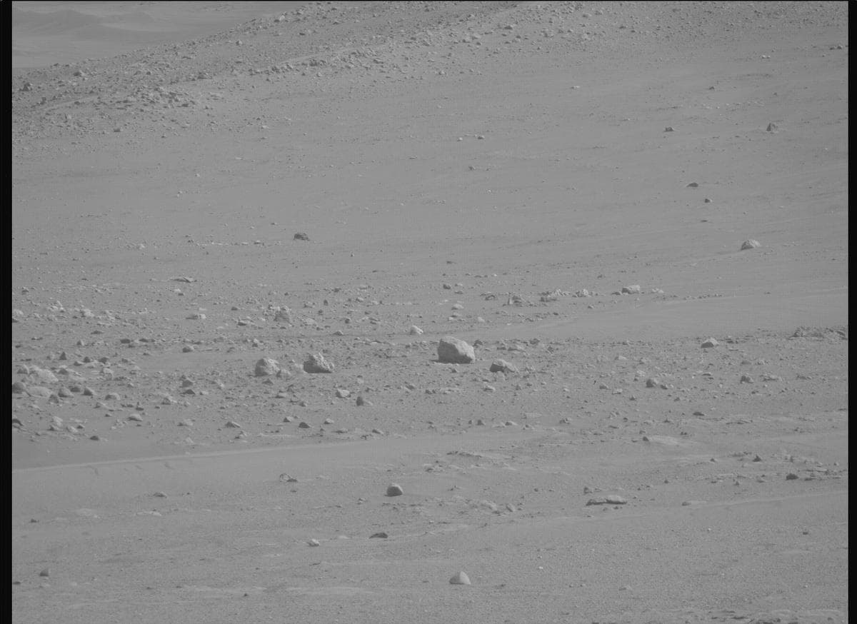 Mars image captured by MCZ_RIGHT on Perseverance