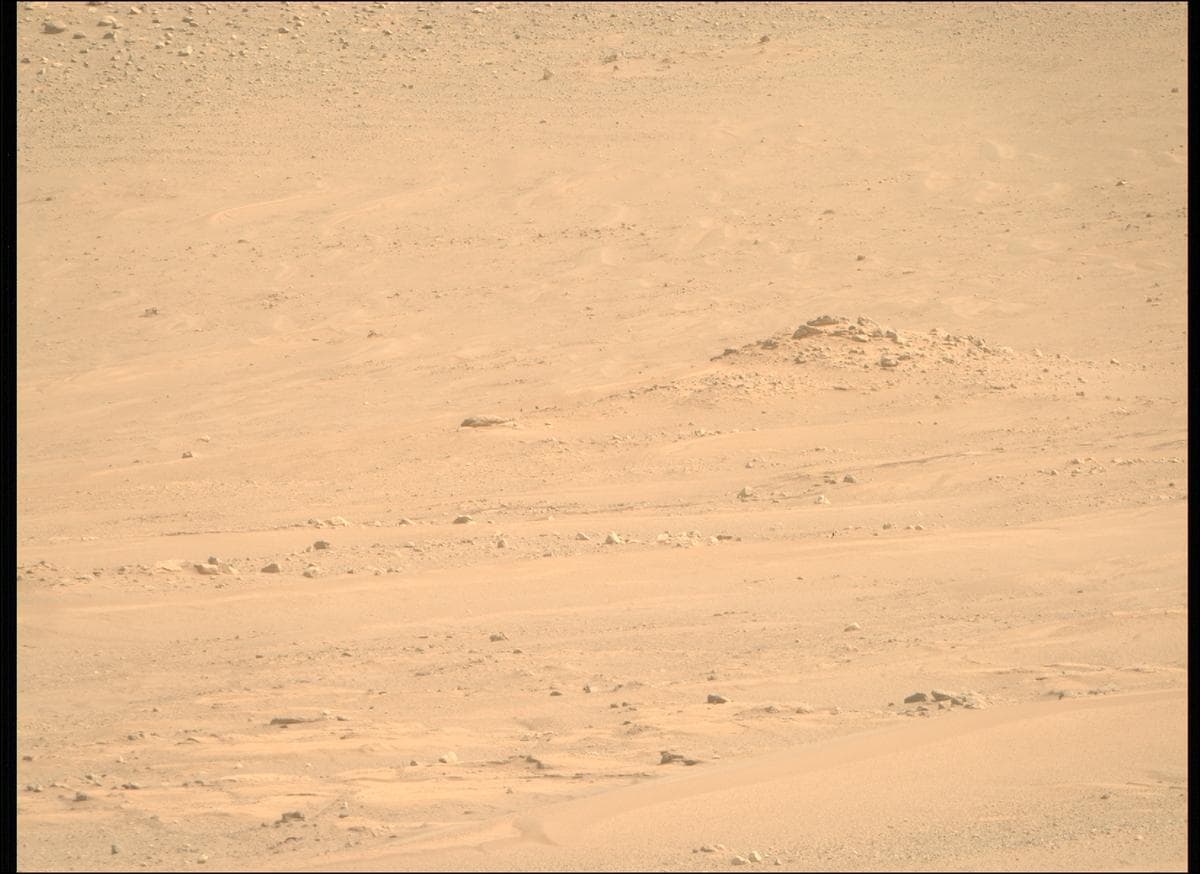 Mars image captured by MCZ_RIGHT on Perseverance
