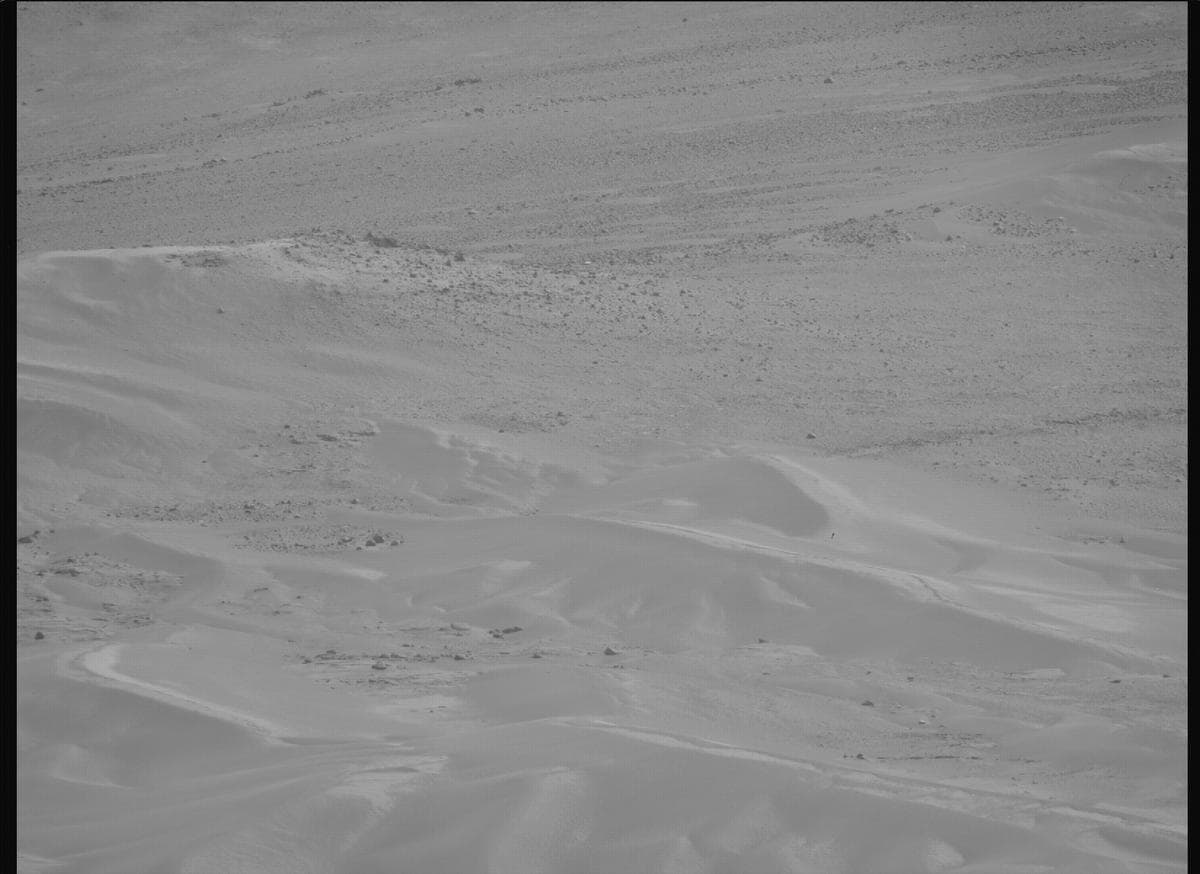 Mars image captured by MCZ_RIGHT on Perseverance