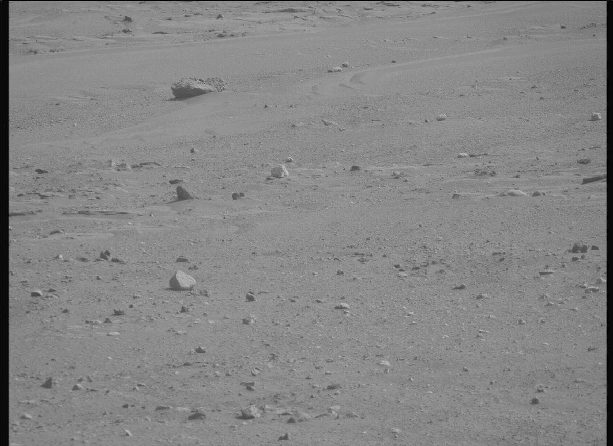 Mars image captured by MCZ_RIGHT on Perseverance