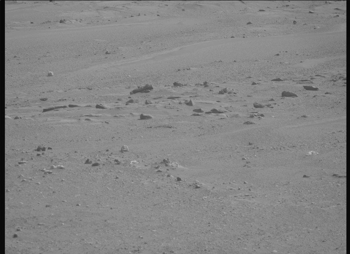 Mars image captured by MCZ_RIGHT on Perseverance