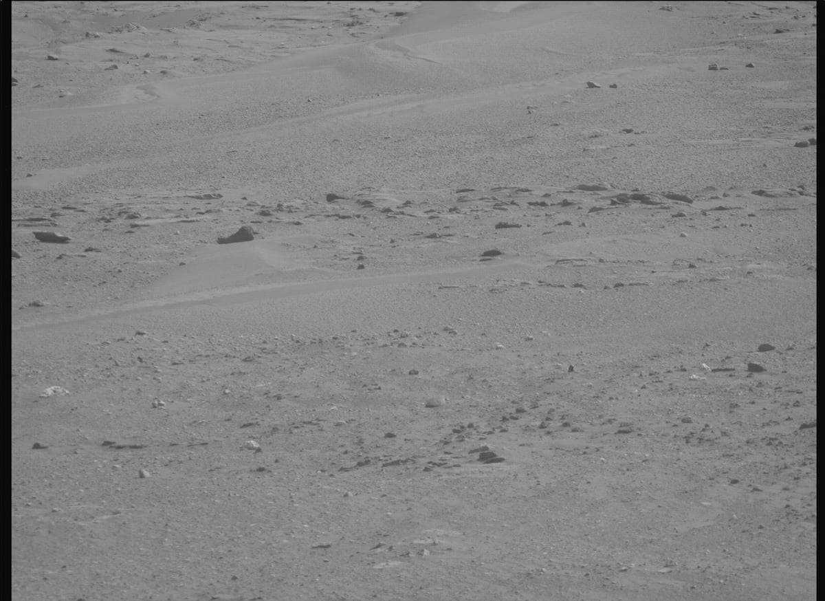 Mars image captured by MCZ_RIGHT on Perseverance