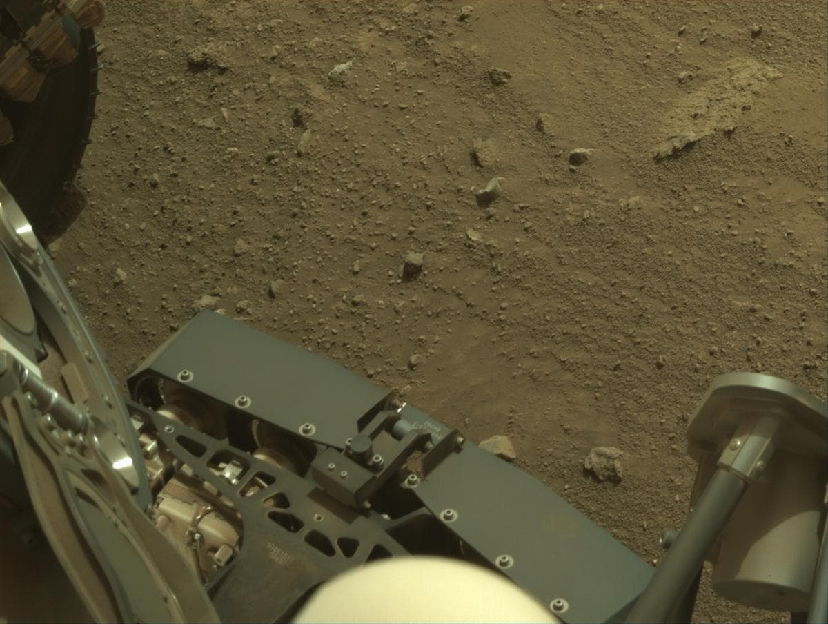 Mars image captured by NAVCAM_RIGHT on Perseverance