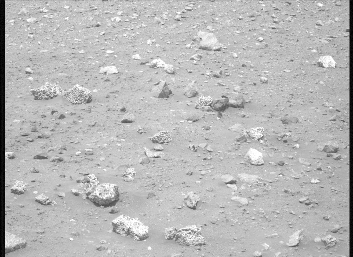 Mars image captured by MCZ_LEFT on Perseverance