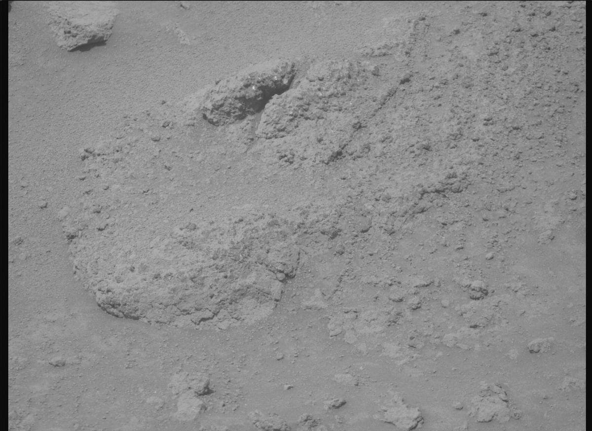 Mars image captured by MCZ_RIGHT on Perseverance