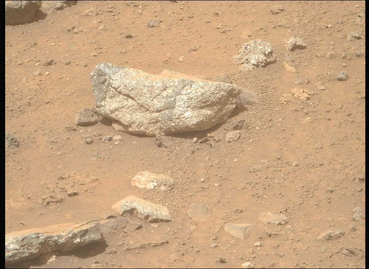 Mars image captured by MCZ_RIGHT on Perseverance