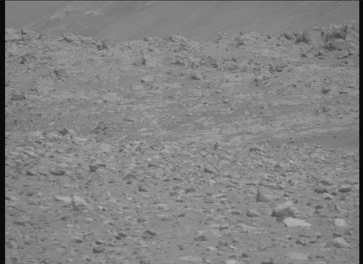 Mars image captured by MCZ_RIGHT on Perseverance