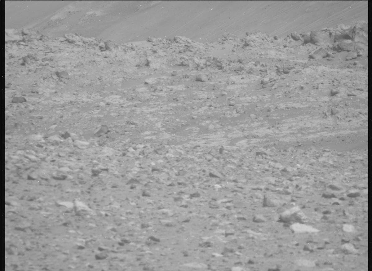 Mars image captured by MCZ_RIGHT on Perseverance