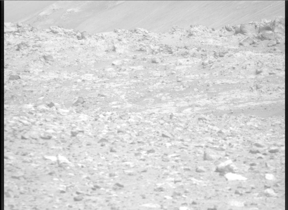 Mars image captured by MCZ_RIGHT on Perseverance