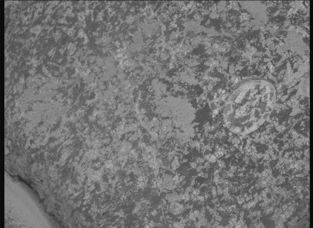 Mars image captured by MCZ_LEFT on Perseverance