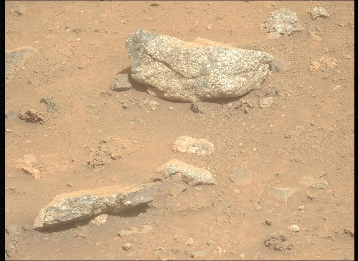 Mars image captured by MCZ_LEFT on Perseverance