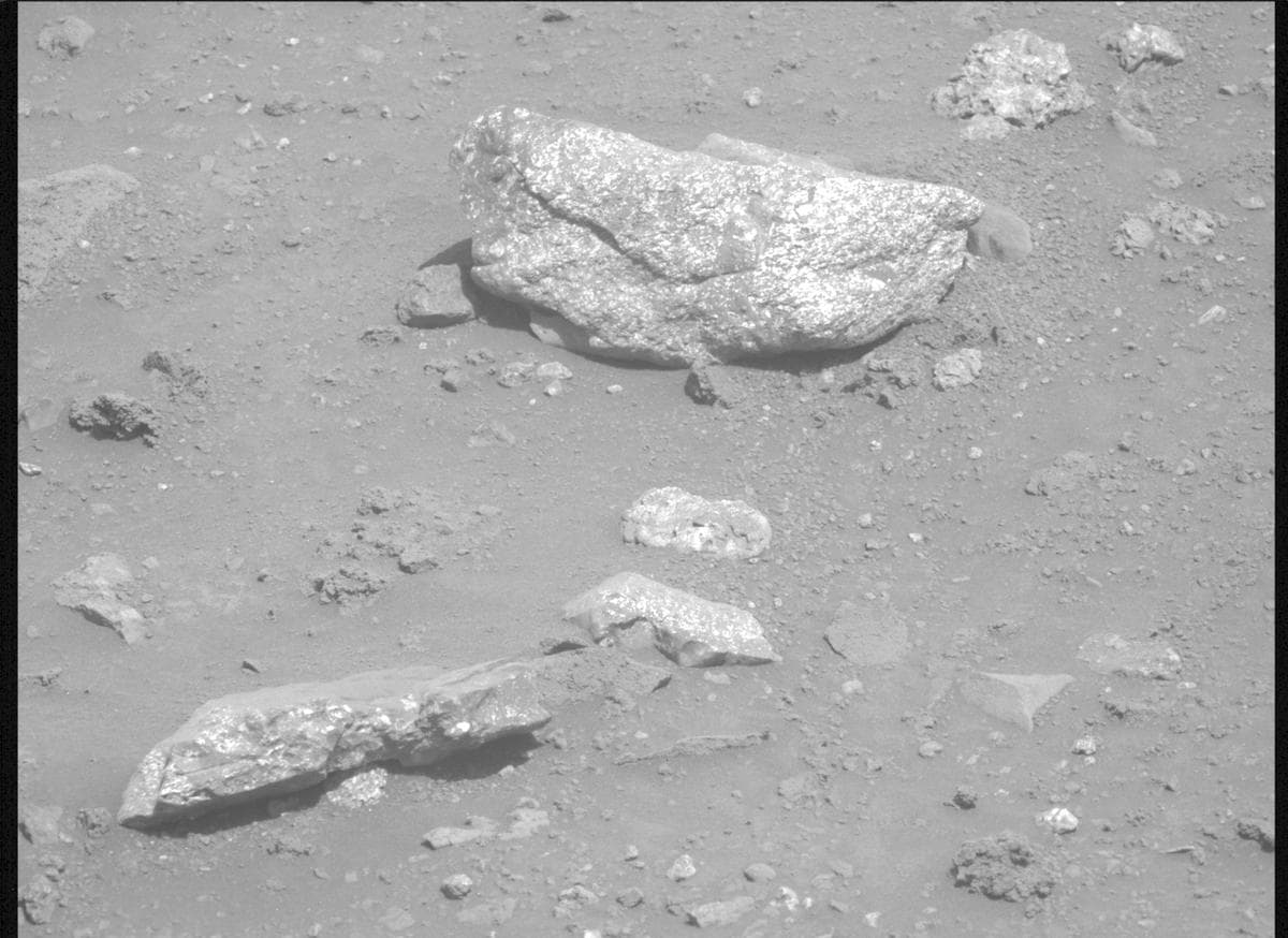 Mars image captured by MCZ_LEFT on Perseverance