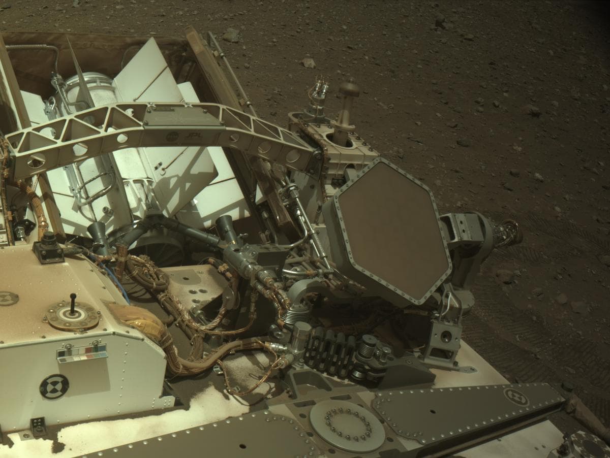 Mars image captured by NAVCAM_LEFT on Perseverance
