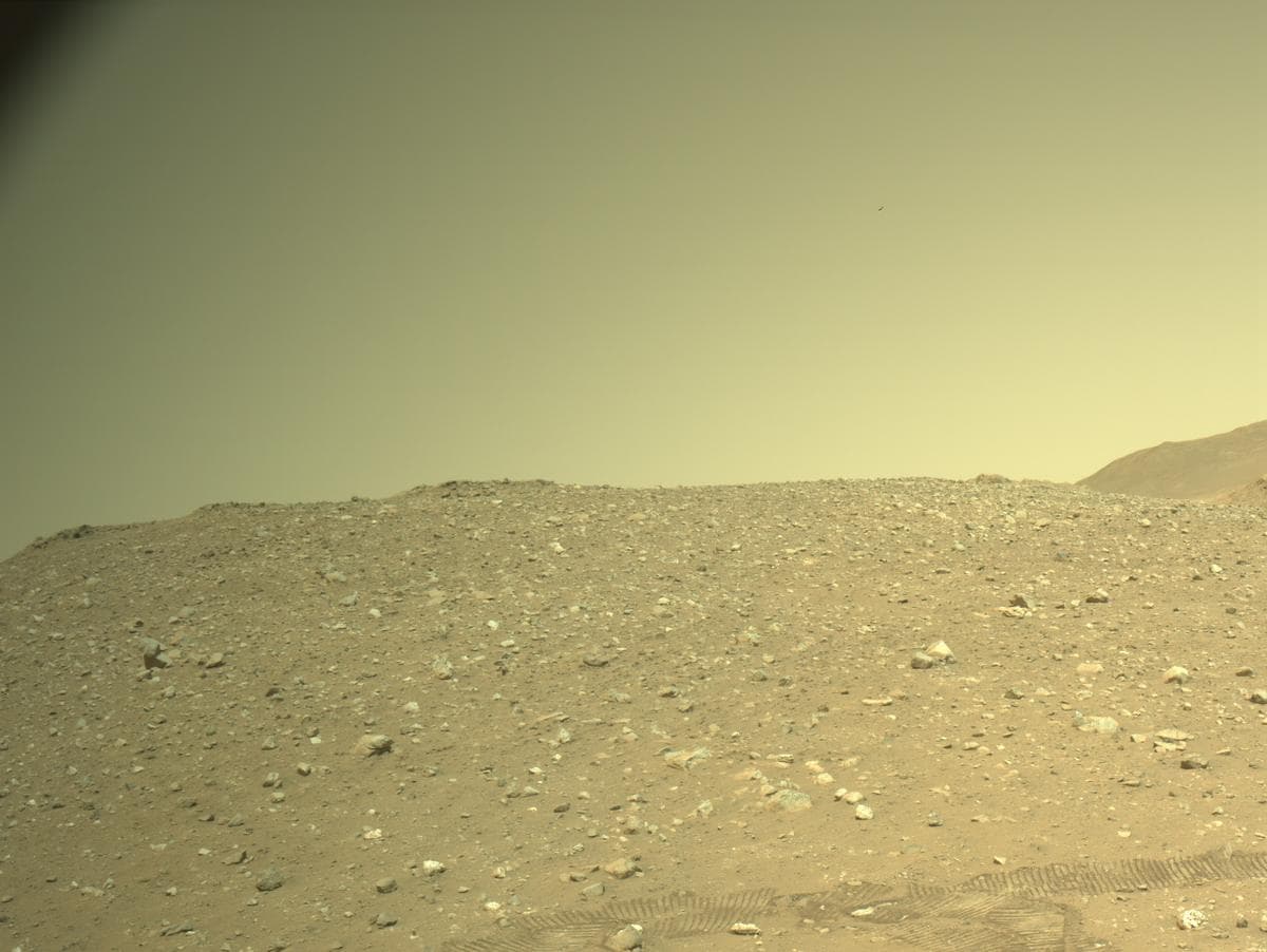 Mars image captured by NAVCAM_LEFT on Perseverance
