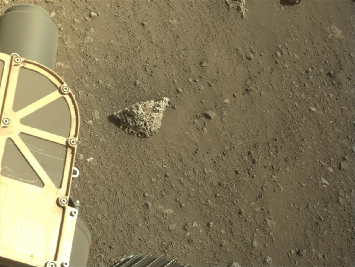 Mars image captured by NAVCAM_LEFT on Perseverance