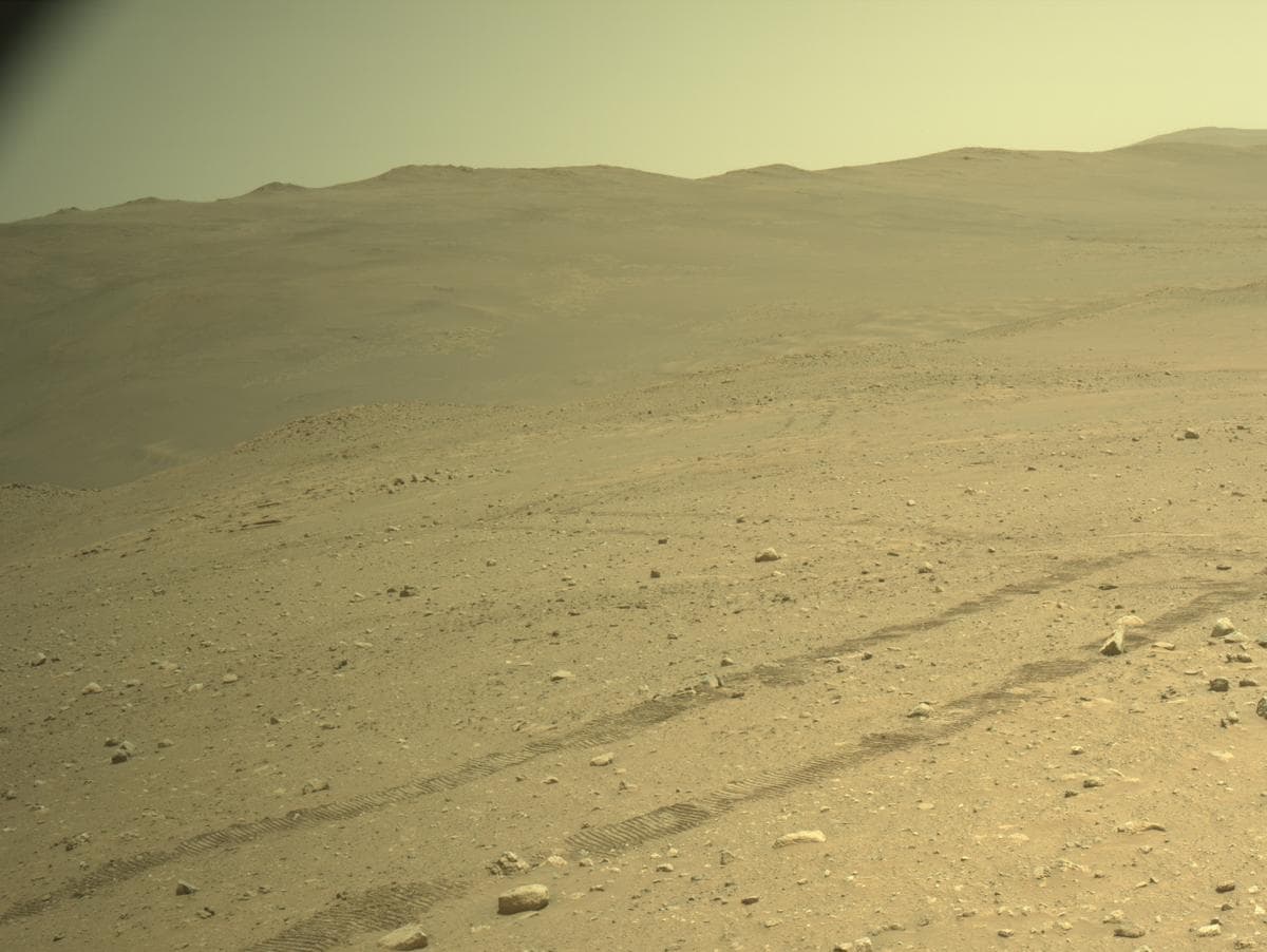 Mars image captured by NAVCAM_RIGHT on Perseverance