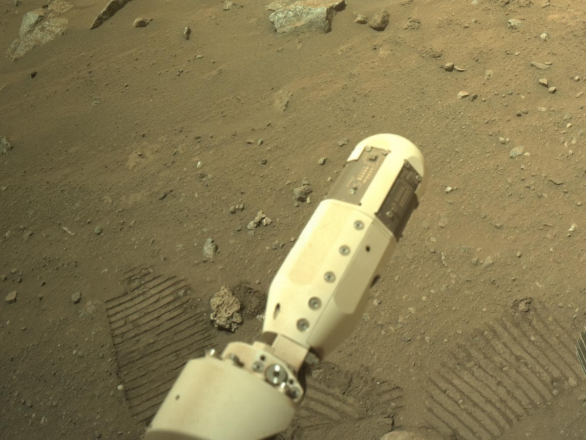 Mars image captured by NAVCAM_RIGHT on Perseverance