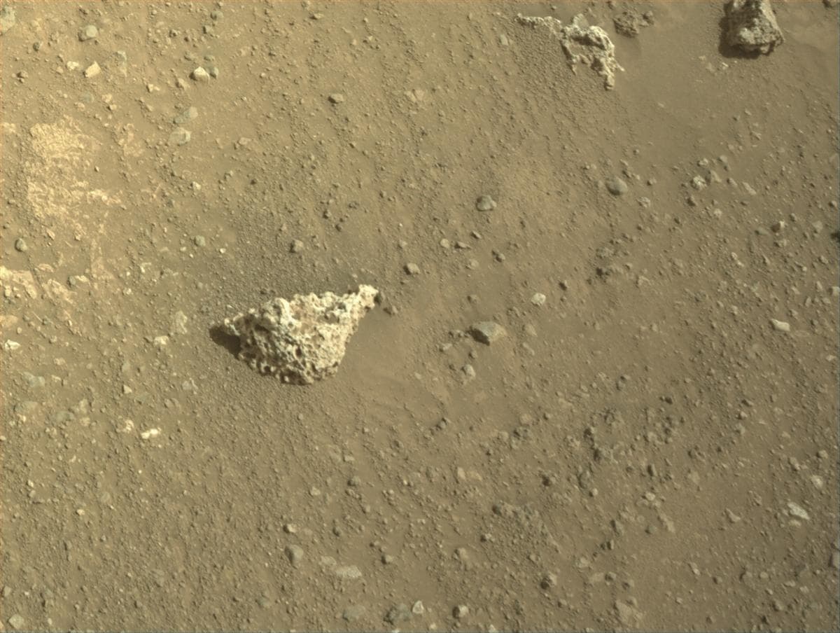 Mars image captured by NAVCAM_RIGHT on Perseverance