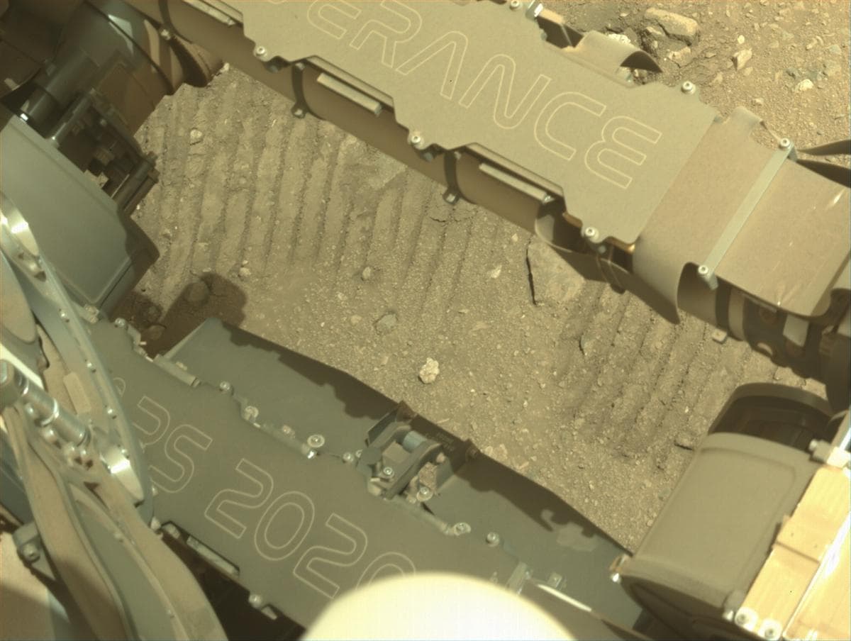 Mars image captured by NAVCAM_RIGHT on Perseverance