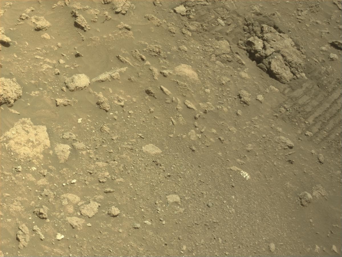 Mars image captured by NAVCAM_RIGHT on Perseverance