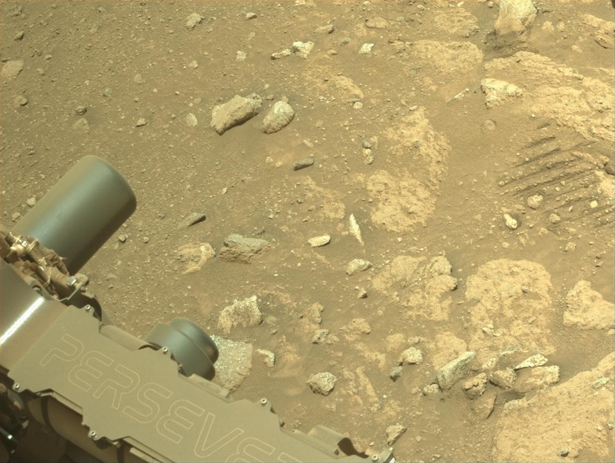 Mars image captured by NAVCAM_RIGHT on Perseverance