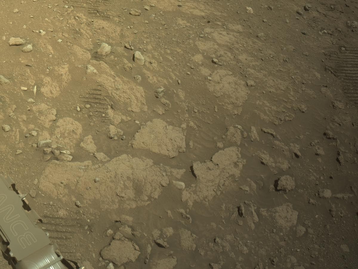 Mars image captured by NAVCAM_RIGHT on Perseverance