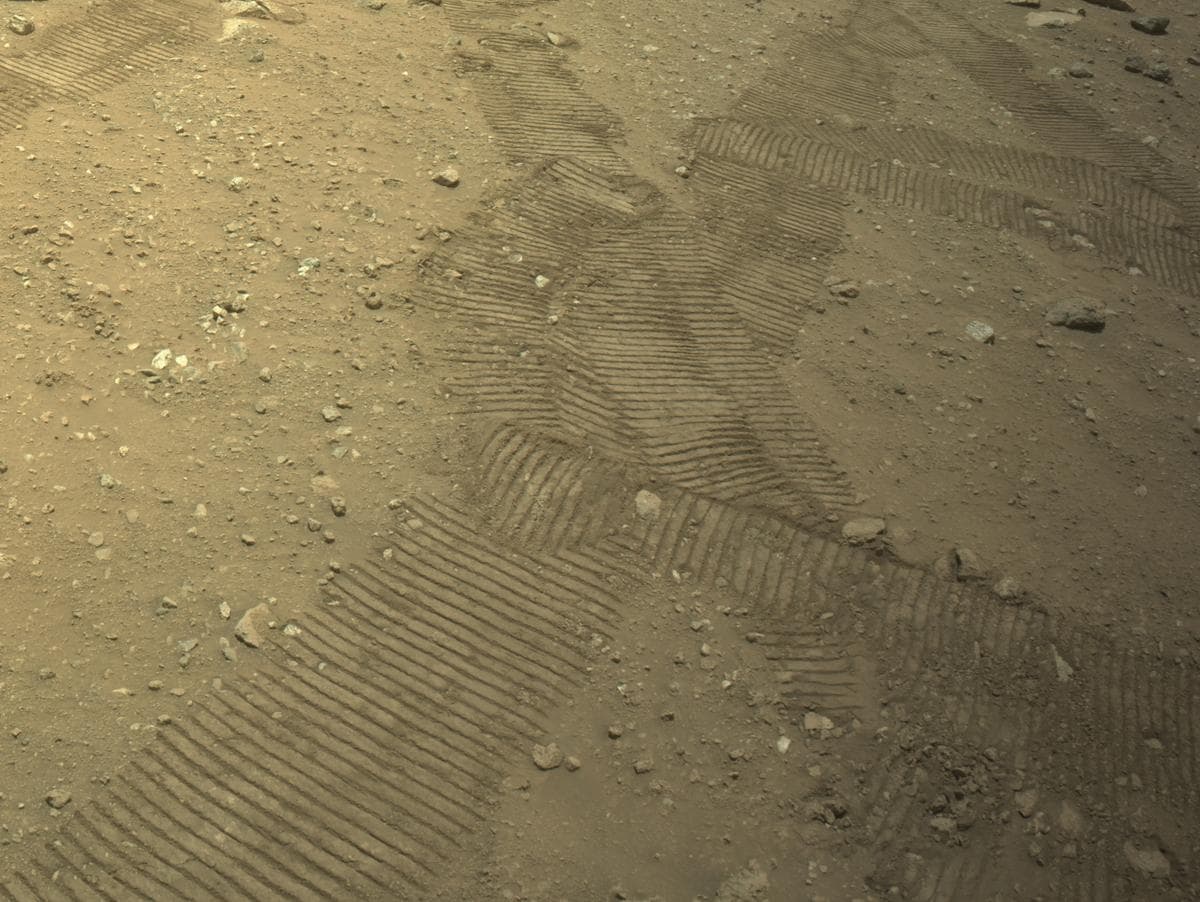 Mars image captured by NAVCAM_RIGHT on Perseverance