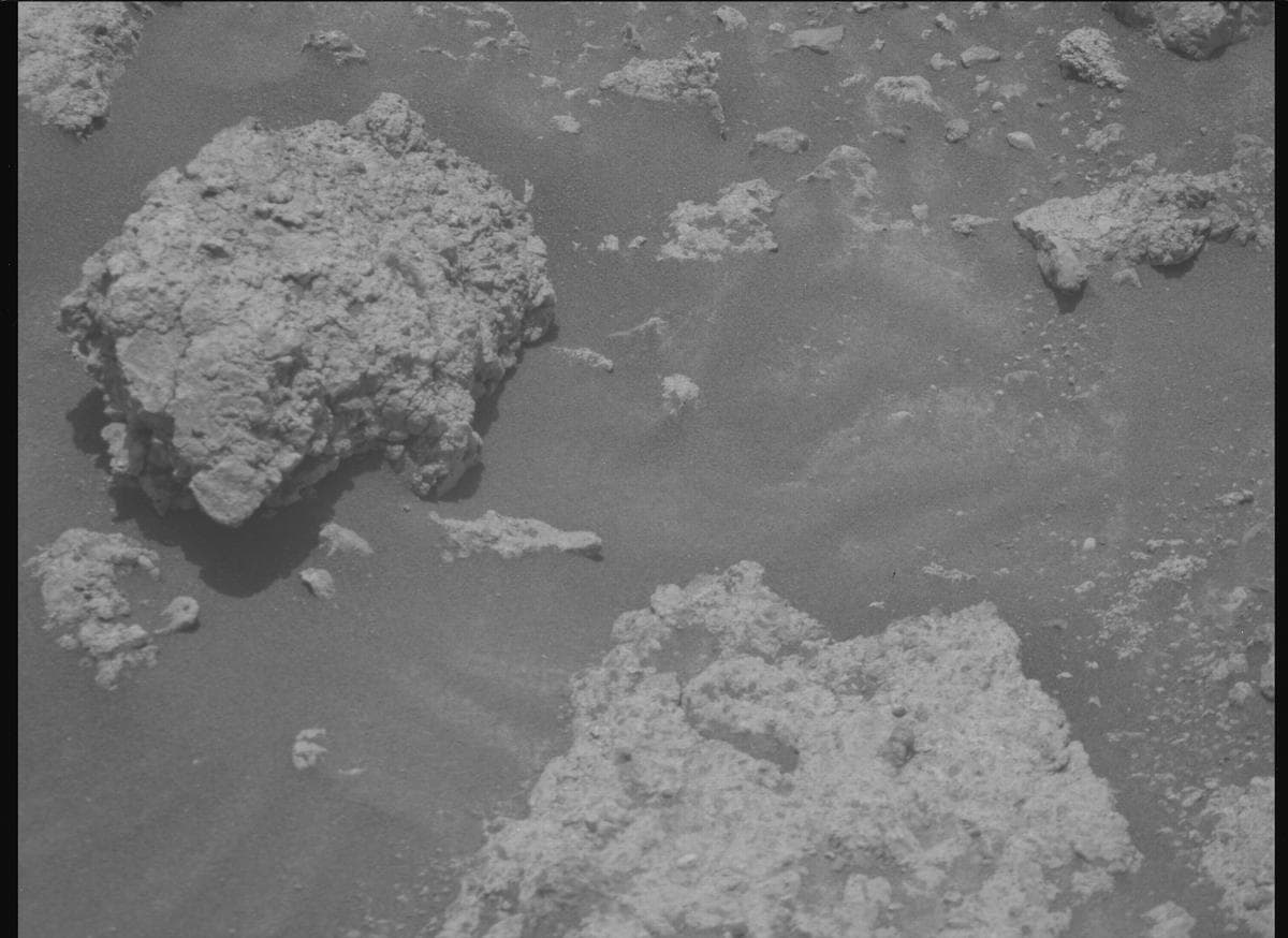 Mars image captured by MCZ_RIGHT on Perseverance