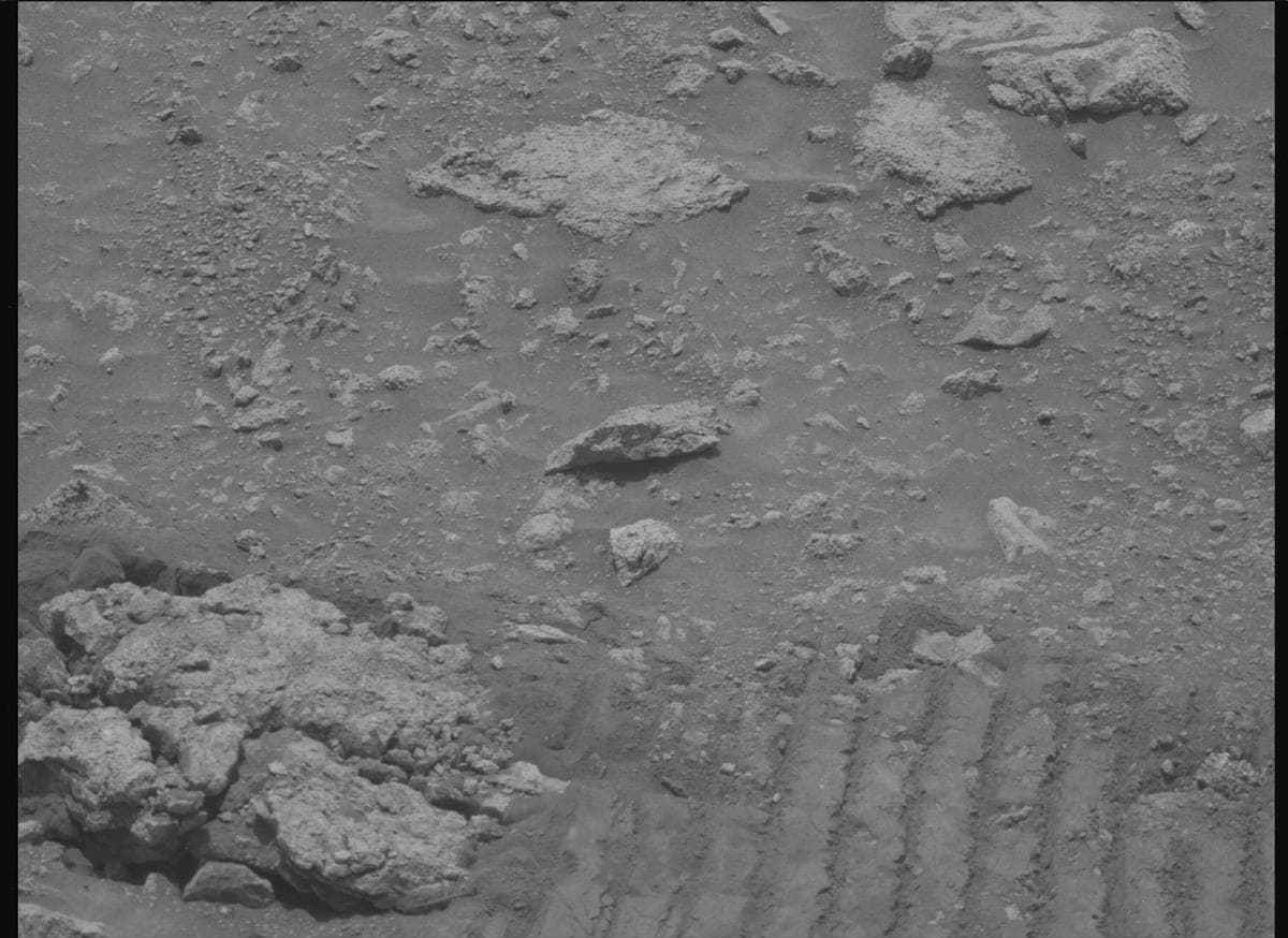 Mars image captured by MCZ_LEFT on Perseverance