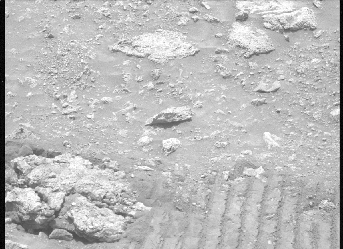 Mars image captured by MCZ_LEFT on Perseverance