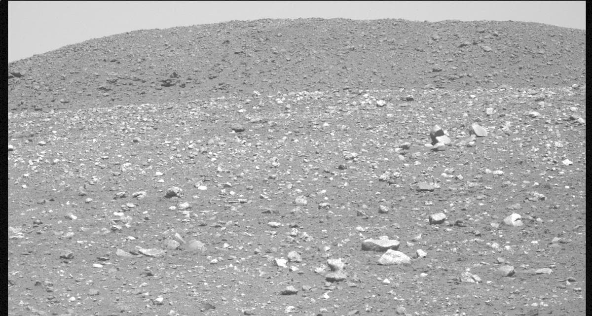 Mars image captured by MCZ_LEFT on Perseverance