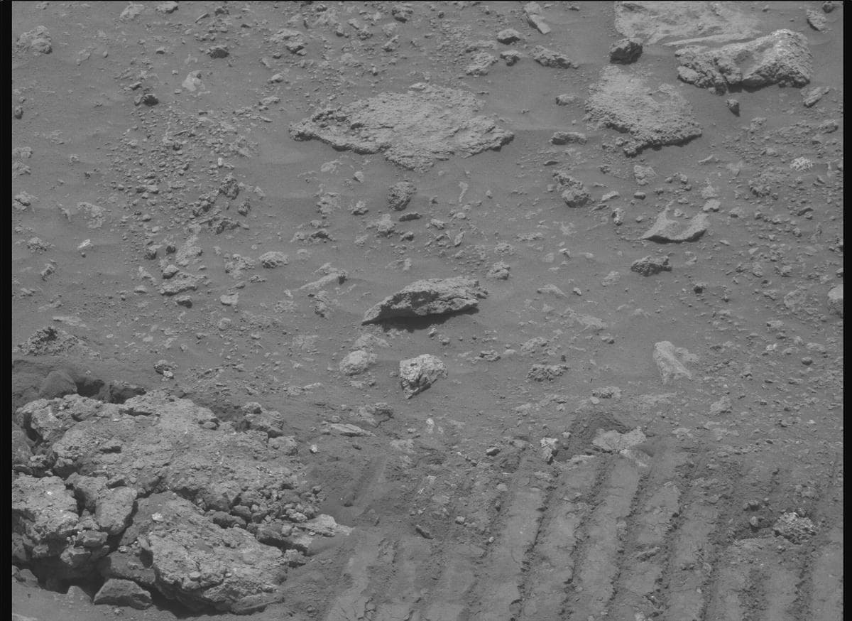 Mars image captured by MCZ_RIGHT on Perseverance