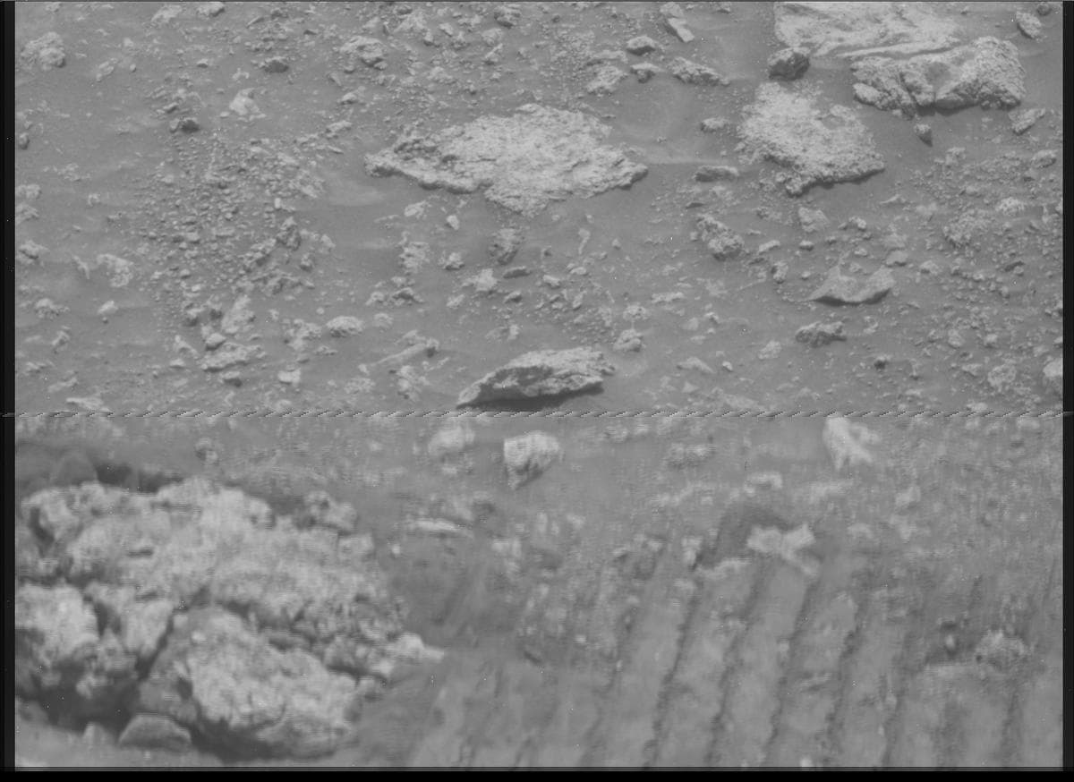 Mars image captured by MCZ_RIGHT on Perseverance